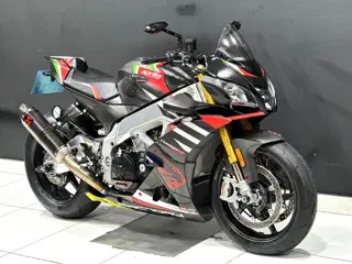 Aprilia Tuono V4 1100 FACTORY - BST Carbon Wheels