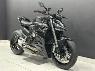 Ducati STREETFIGHTER V2
