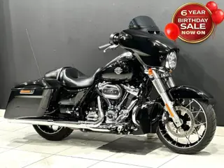 Harley-Davidson Touring Street Glide Special