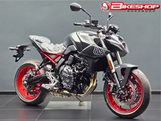 Suzuki GSX 800 R GSX8S