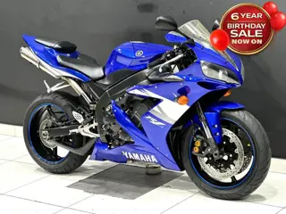 Yamaha YZF R1