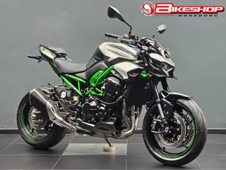 Kawasaki Z 900 2025