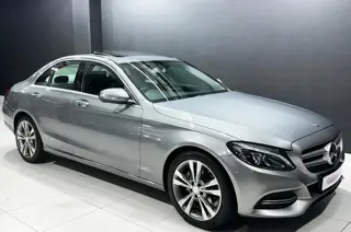 Mercedes-Benz C-Class C220 Bluetec Avantgarde Auto