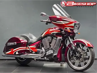 Victory MAGNUM Arlen Ness 2015