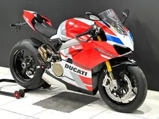 Ducati Panigale V4S Corse