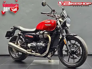 Triumph STREET TWIN 900 BONNEVILLE