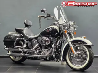 Harley-Davidson Softail Delux 103