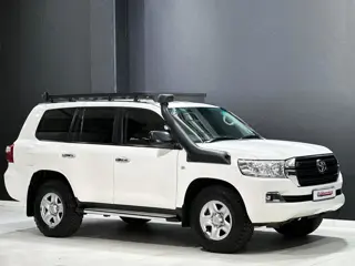 Toyota Land Cruiser 200 4.5D-4D V8 GX 2017
