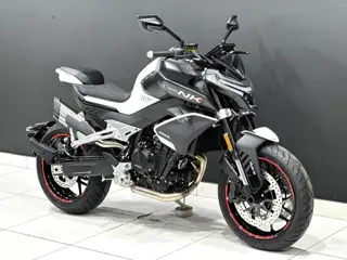 CFMOTO 800 NK
