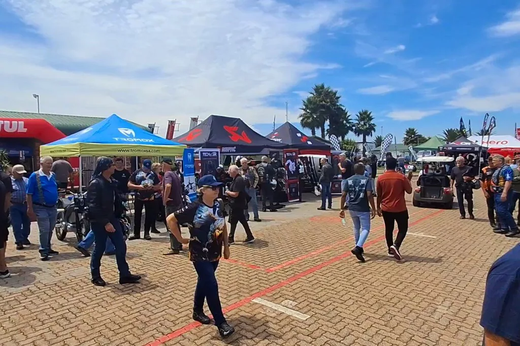 Red Star_AMID Motorcycle Expo 2026 - There were lots of excited people streaming through the various exhibitions