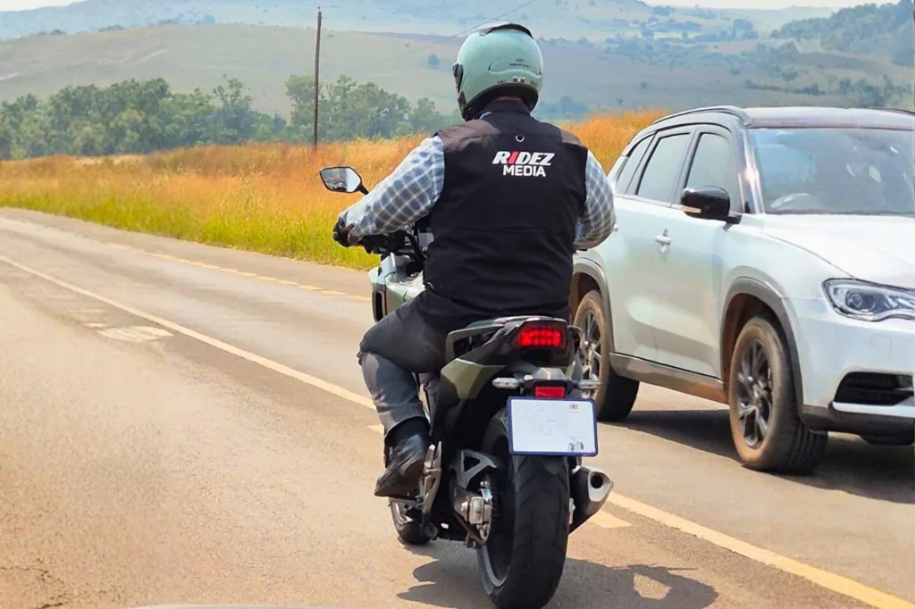 RIDEZSA reviews the 2026 HONDA NC 750 DCT.