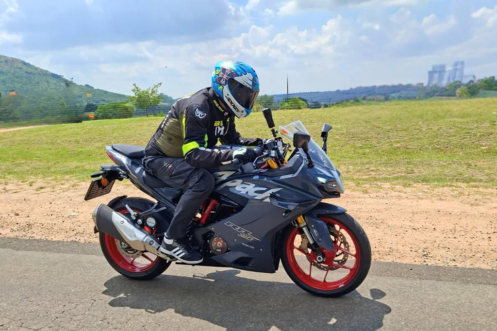 TVS Motor Company Relaunches in South Africa - Bill Hunter of Billy